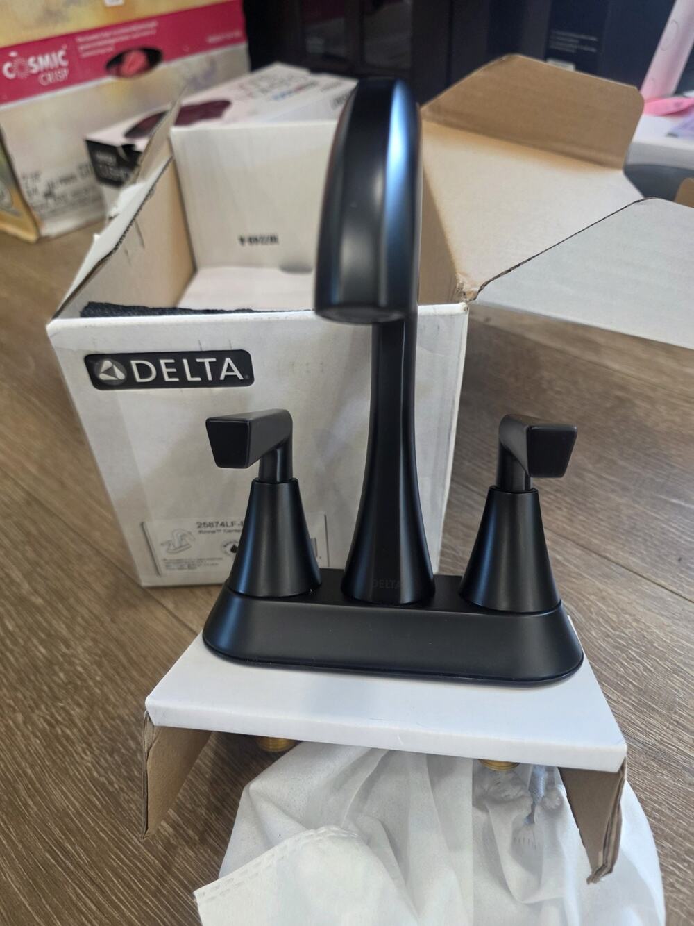 Delta Rinna 25874LF-BL Centerset Bathroom Faucet Matte Black Open Box-NEW